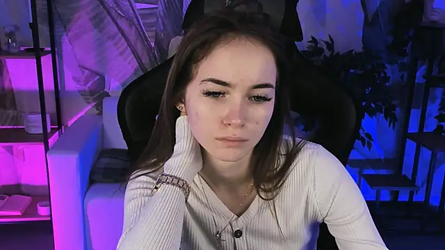 DakotaaJohnnson online show from 02/08/25, 05:18