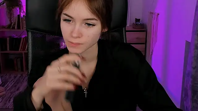 DakotaaJohnnson online show from 03/01/25, 11:39