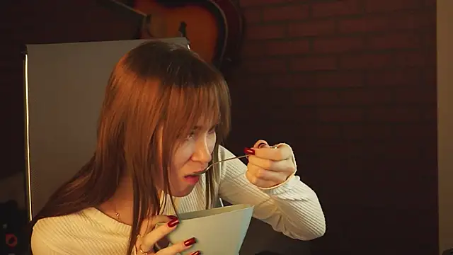 DakotaaJohnnson online show from 03/06/25, 07:47