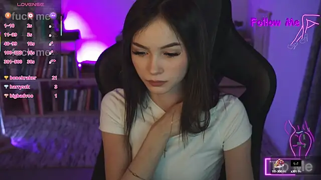 DakotaaJohnnson online show from 03/22/25, 12:04