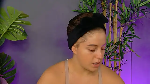 PatriciaSpice online show from 09/19/25, 05:09