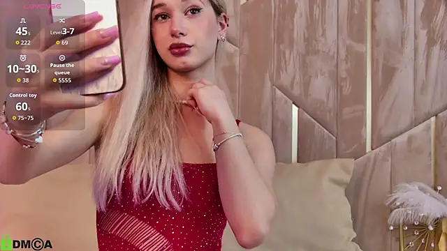 Snapshot of MaeveDream chatting on 03/03/26, 08:48 MaeveDream online show from 03/03/26, 08:48