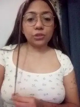 criscrispdv online show from 04/21/26, 02:51