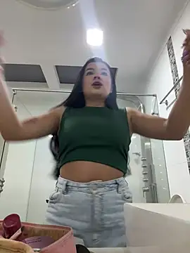 ValeriaOrtega online show from 04/22/26, 12:07