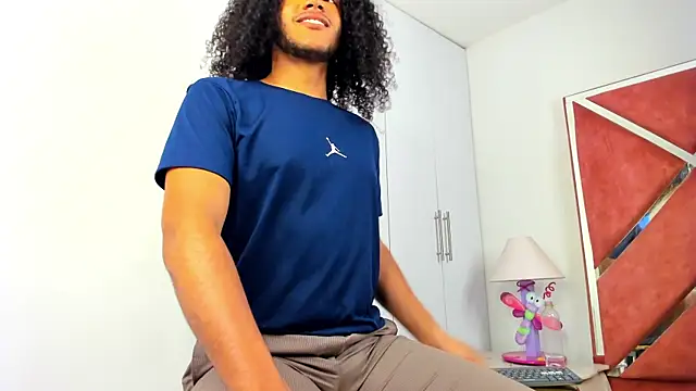 Snapshot of DanteAndKyle chatting on 03/17/25, 01:03 DanteAndKyle online show from 03/17/25, 01:03