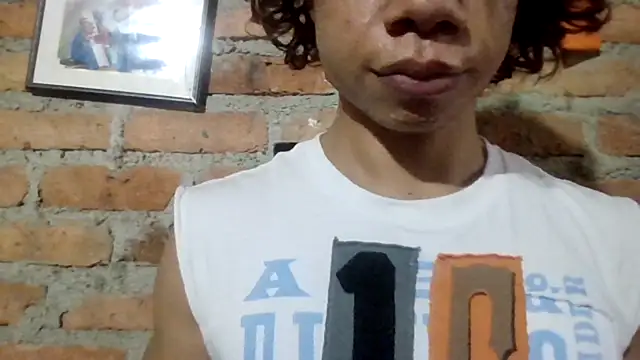 Snapshot of DanteAndKyle chatting on 09/20/25, 07:04 DanteAndKyle online show from 09/20/25, 07:04