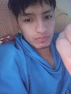 Snapshot of Tonny52123 chatting on 06/13/26, 11:13 Tonny52123 online show from 06/13/26, 11:13