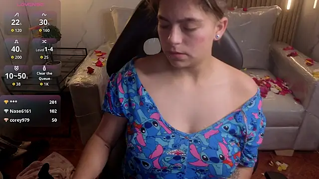 Snapshot of Kitten_Cam chatting on 02/14/26, 10:45 Kitten Cam online show from 02/14/26, 10:45