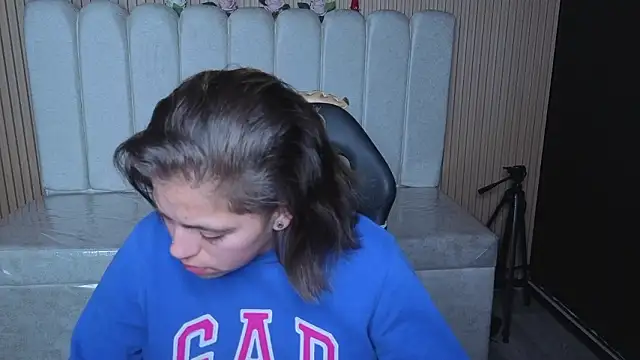 Snapshot of Kitten_Cam chatting on 02/28/26, 03:57 Kitten Cam online show from 02/28/26, 03:57