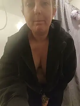 TattedMamaXOXO online show from 04/06/26, 01:56