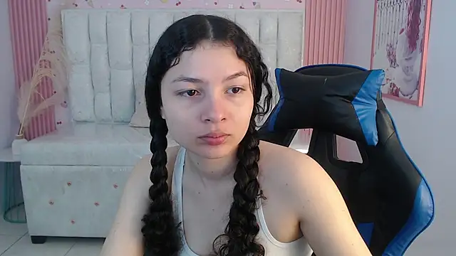 shalon diaz s online show from 10/14/25, 01:23