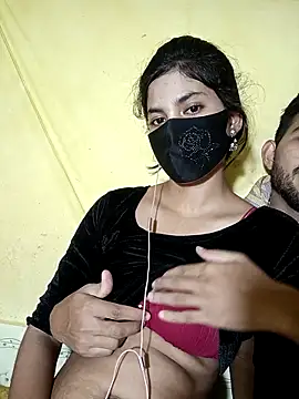 Hot couple 1 online show from 10/19/25, 05:02