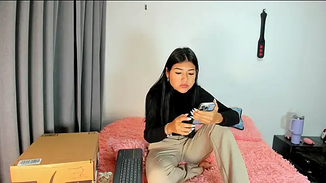 Snapshot of 1lubonnie chatting on 01/30/25, 01:22 1lubonnie online show from 01/30/25, 01:22