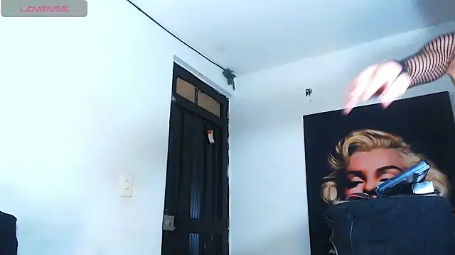 licy blonde hot online show from 11/20/25, 01:28