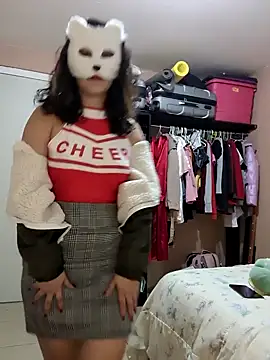 GinnyDelice online show from 02/04/25, 02:39