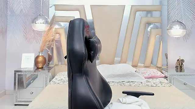 Snapshot of LIA_SWAN_ chatting on 01/27/25, 03:15 LIA SWAN online show from 01/27/25, 03:15