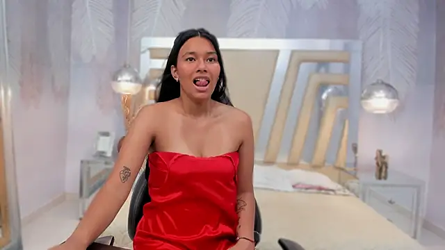 Snapshot of LIA_SWAN_ chatting on 02/06/25, 04:10 LIA SWAN online show from 02/06/25, 04:10