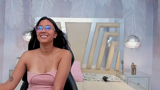 Snapshot of LIA_SWAN_ chatting on 02/07/25, 09:58 LIA SWAN online show from 02/07/25, 09:58