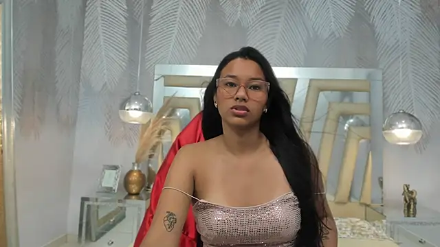 Snapshot of LIA_SWAN_ chatting on 02/10/25, 03:46 LIA SWAN online show from 02/10/25, 03:46