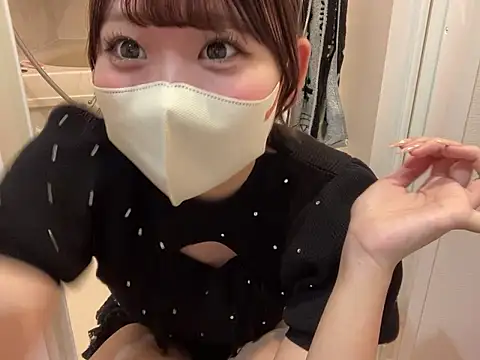 Snapshot of shina_mo_n_ch chatting on 05/24/26, 12:26 shina mo n ch online show from 05/24/26, 12:26