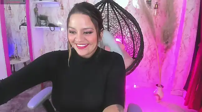 victoria  floyd online show from 01/30/25, 06:13