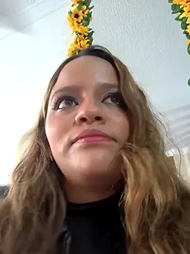 victoria  floyd online show from 10/20/25, 09:04