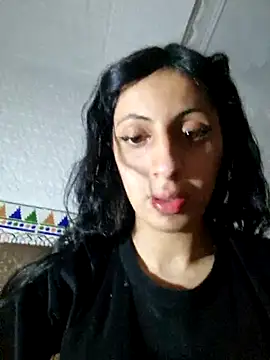 Snapshot of majdolin78 chatting on 02/21/25, 07:21 majdolin78 online show from 02/21/25, 07:21