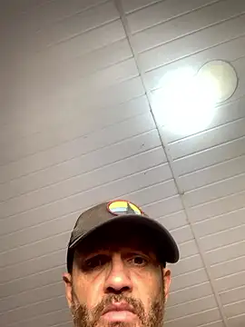 grossocalibre20 online show from 03/18/25, 02:36