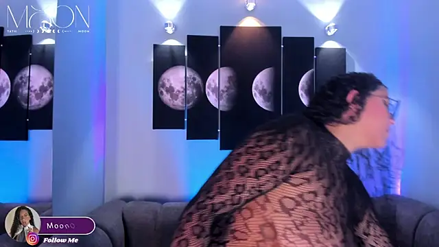 tatii moon online show from 10/28/25, 04:27