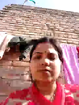 Snapshot of Bina_Bhanot chatting on 02/07/25, 04:48 Bina Bhanot online show from 02/07/25, 04:48