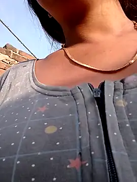 Snapshot of Bina_Bhanot chatting on 03/15/25, 02:35 Bina Bhanot online show from 03/15/25, 02:35