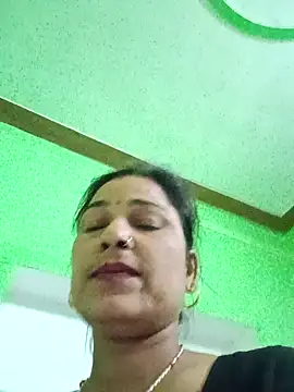 Snapshot of Bina_Bhanot chatting on 03/20/25, 04:09 Bina Bhanot online show from 03/20/25, 04:09