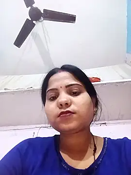 Snapshot of Bina_Bhanot chatting on 11/29/25, 09:23 Bina Bhanot online show from 11/29/25, 09:23