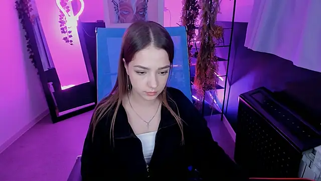 PamBeesly online show from 03/08/25, 11:16