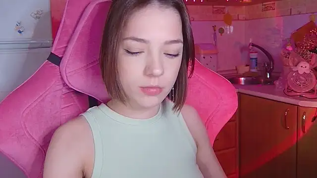 PamBeesly online show from 04/26/26, 06:27