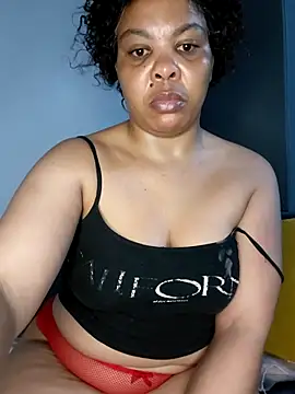 Snapshot of Fattypussyxx chatting on 07/02/26, 04:07 Fattypussyxx online show from 07/02/26, 04:07