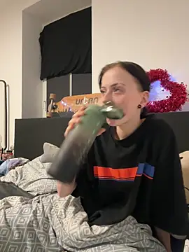 Ciara2004 online show from 02/25/26, 01:48