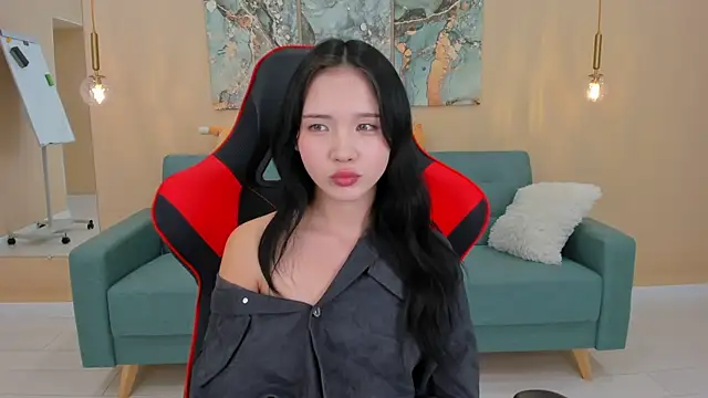 Snapshot of AnneCurtis chatting on 01/20/25, 02:14 AnneCurtis online show from 01/20/25, 02:14