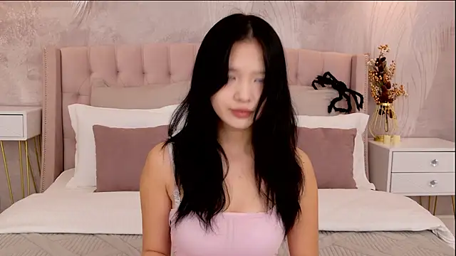 Snapshot of AnneCurtis chatting on 10/25/25, 03:03 AnneCurtis online show from 10/25/25, 03:03