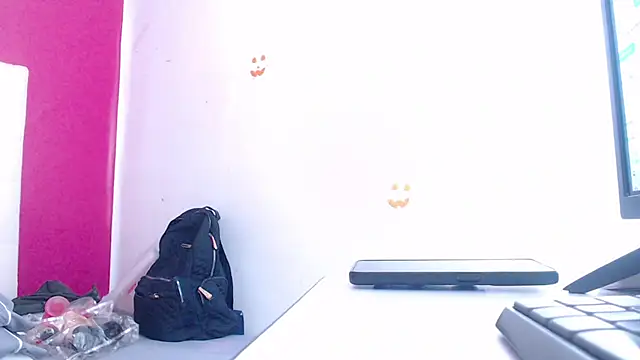 tinyy whore18 online show from 02/26/25, 02:25