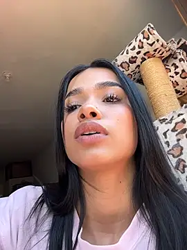 Bella Smiith  online show from 11/25/25, 03:56