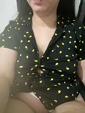 Snapshot of haskadin chatting on 02/14/25, 04:15 haskadin online show from 02/14/25, 04:15