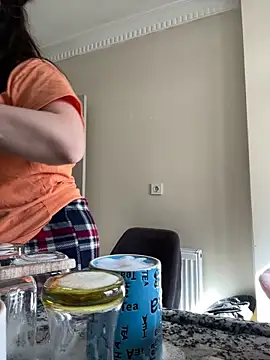 Snapshot of haskadin chatting on 03/06/25, 08:08 haskadin online show from 03/06/25, 08:08