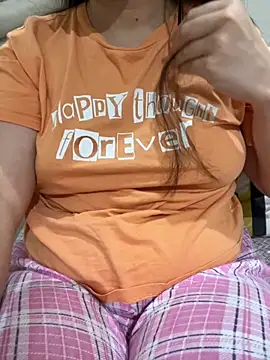 Snapshot of haskadin chatting on 11/06/25, 08:21 haskadin online show from 11/06/25, 08:21