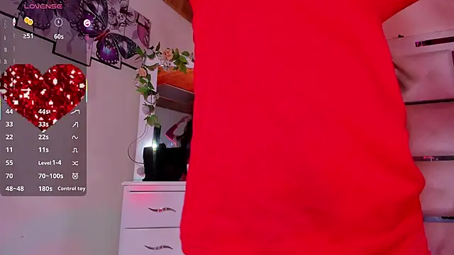 emili clark online show from 02/14/25, 04:26