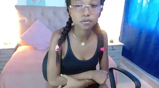 LITTLEDOLLHOT online show from 01/24/25, 08:54