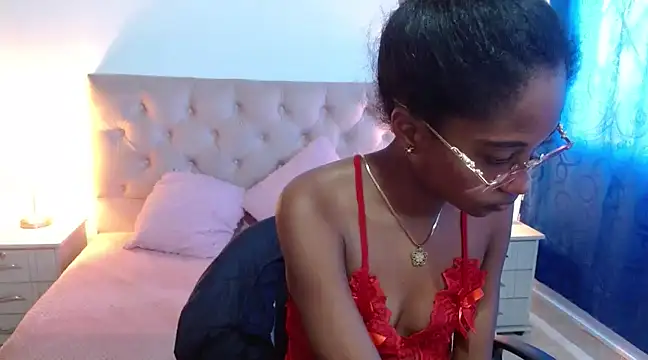 LITTLEDOLLHOT online show from 02/04/25, 02:10