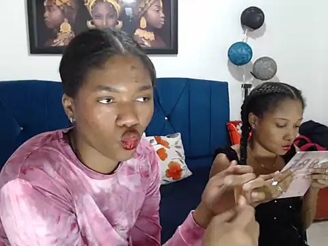 LITTLEDOLLHOT online show from 02/24/25, 05:53