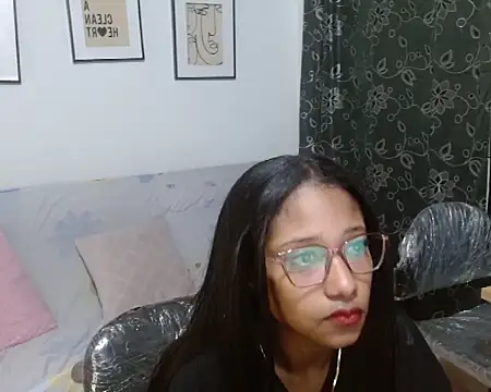 LITTLEDOLLHOT online show from 11/28/25, 01:03