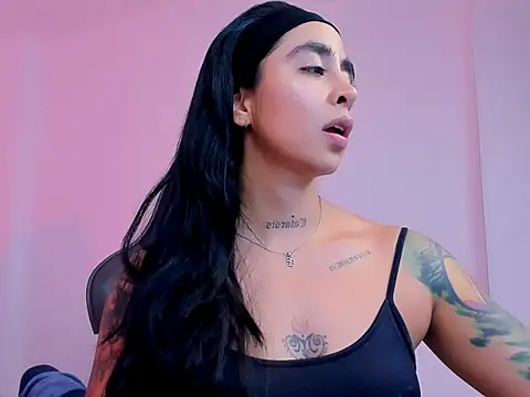 sophierooy22 online show from 11/26/25, 11:50